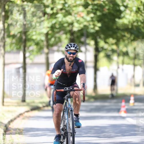 11.08.2024 - GEWOBA Citytriathlon Bremen H.Heesch http://msf.ph/oto/6799218 11.08.2024 11:56:29 Laufen  meine-sportfotos.de