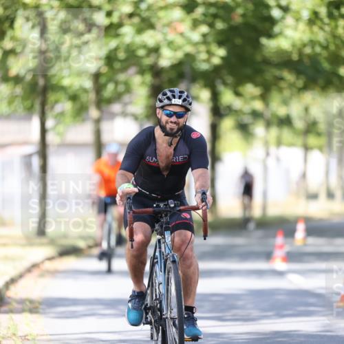 11.08.2024 - GEWOBA Citytriathlon Bremen H.Heesch http://msf.ph/oto/6799224 11.08.2024 11:56:29 Laufen  meine-sportfotos.de