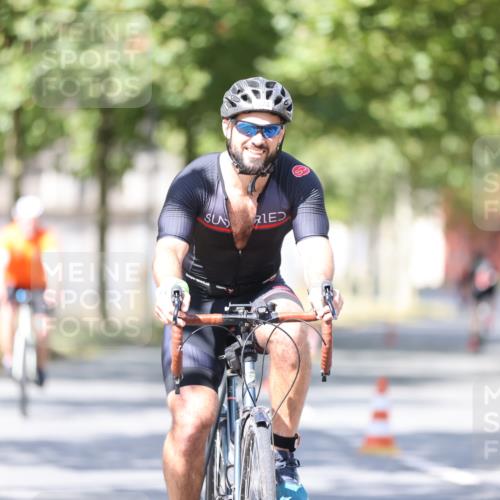 11.08.2024 - GEWOBA Citytriathlon Bremen H.Heesch http://msf.ph/oto/6799247 11.08.2024 11:56:30 Laufen  meine-sportfotos.de