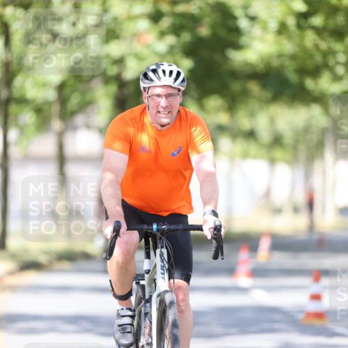 11.08.2024 - GEWOBA Citytriathlon Bremen H.Heesch http://msf.ph/oto/6799265 11.08.2024 11:56:32 Laufen  meine-sportfotos.de