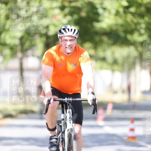 11.08.2024 - GEWOBA Citytriathlon Bremen H.Heesch http://msf.ph/oto/6799267 11.08.2024 11:56:32 Laufen  meine-sportfotos.de