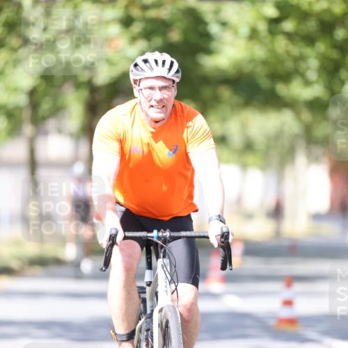 11.08.2024 - GEWOBA Citytriathlon Bremen H.Heesch http://msf.ph/oto/6799271 11.08.2024 11:56:32 Laufen  meine-sportfotos.de