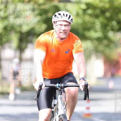 11.08.2024 - GEWOBA Citytriathlon Bremen H.Heesch http://msf.ph/oto/6799279 11.08.2024 11:56:33 Laufen  meine-sportfotos.de