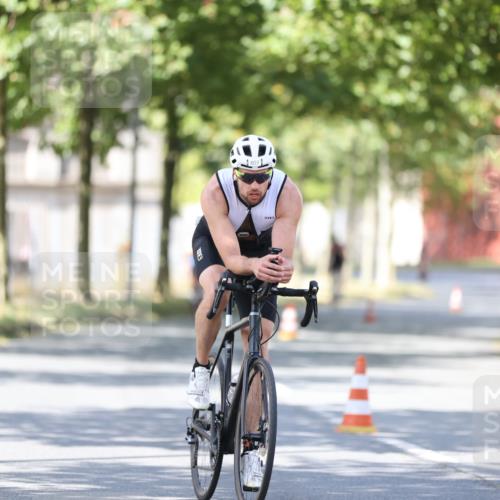 11.08.2024 - GEWOBA Citytriathlon Bremen H.Heesch http://msf.ph/oto/6799286 11.08.2024 11:56:35 Laufen  meine-sportfotos.de