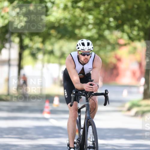 11.08.2024 - GEWOBA Citytriathlon Bremen H.Heesch http://msf.ph/oto/6799299 11.08.2024 11:56:36 Laufen  meine-sportfotos.de