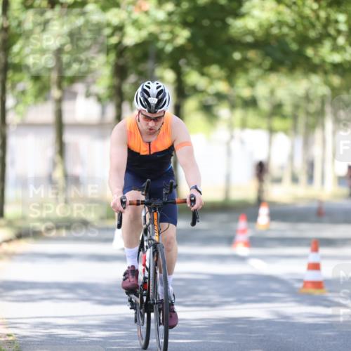 11.08.2024 - GEWOBA Citytriathlon Bremen H.Heesch http://msf.ph/oto/6799334 11.08.2024 11:56:41 Laufen  meine-sportfotos.de