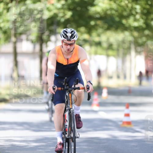 11.08.2024 - GEWOBA Citytriathlon Bremen H.Heesch http://msf.ph/oto/6799342 11.08.2024 11:56:42 Laufen  meine-sportfotos.de