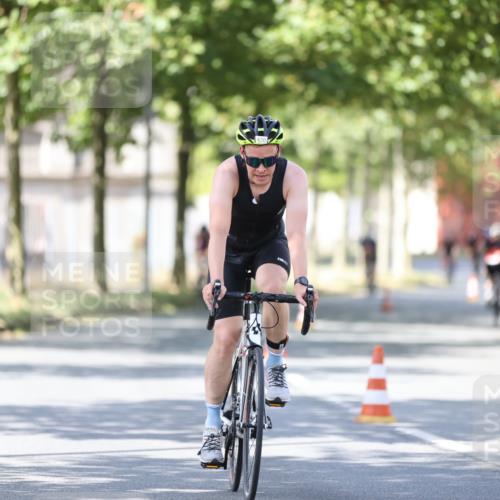 11.08.2024 - GEWOBA Citytriathlon Bremen H.Heesch http://msf.ph/oto/6799357 11.08.2024 11:56:43 Laufen  meine-sportfotos.de