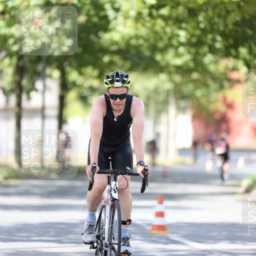 11.08.2024 - GEWOBA Citytriathlon Bremen H.Heesch http://msf.ph/oto/6799363 11.08.2024 11:56:43 Laufen  meine-sportfotos.de
