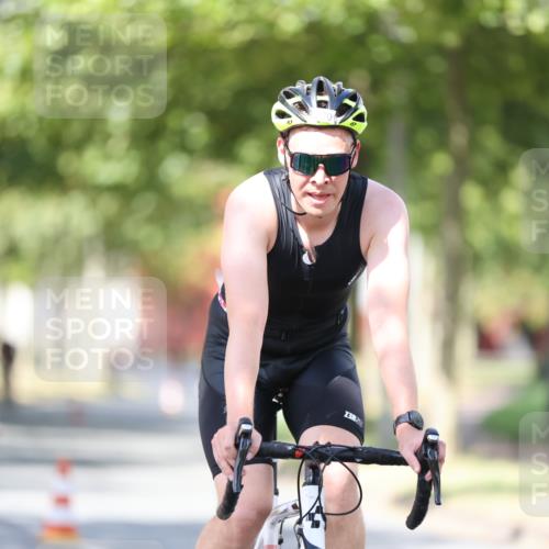 11.08.2024 - GEWOBA Citytriathlon Bremen H.Heesch http://msf.ph/oto/6799391 11.08.2024 11:56:44 Laufen  meine-sportfotos.de