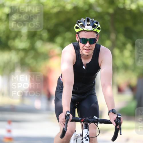 11.08.2024 - GEWOBA Citytriathlon Bremen H.Heesch http://msf.ph/oto/6799393 11.08.2024 11:56:44 Laufen  meine-sportfotos.de