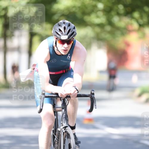 11.08.2024 - GEWOBA Citytriathlon Bremen H.Heesch http://msf.ph/oto/6799423 11.08.2024 11:56:49 Laufen  meine-sportfotos.de