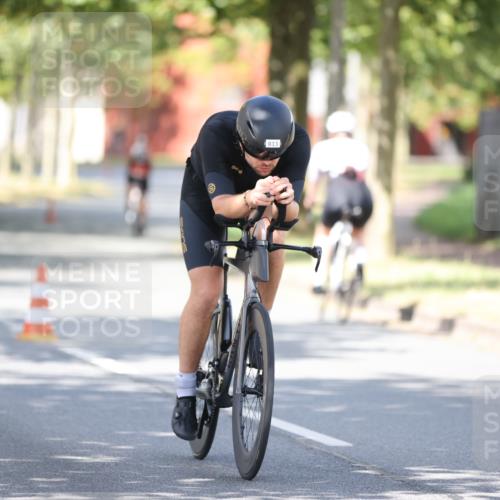11.08.2024 - GEWOBA Citytriathlon Bremen H.Heesch http://msf.ph/oto/6799440 11.08.2024 11:56:50 Laufen  meine-sportfotos.de