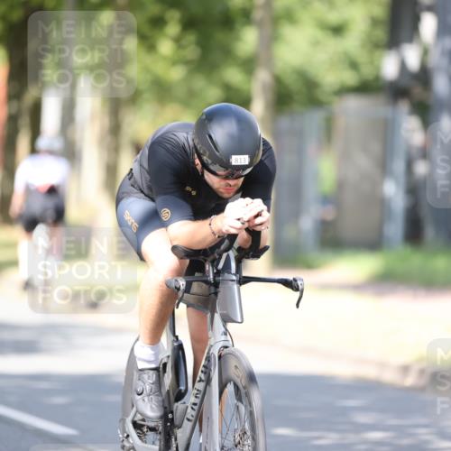 11.08.2024 - GEWOBA Citytriathlon Bremen H.Heesch http://msf.ph/oto/6799453 11.08.2024 11:56:51 Laufen  meine-sportfotos.de