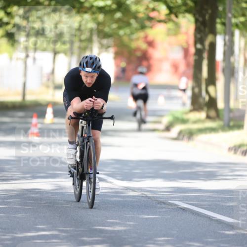 11.08.2024 - GEWOBA Citytriathlon Bremen H.Heesch http://msf.ph/oto/6799478 11.08.2024 11:56:54 Laufen  meine-sportfotos.de