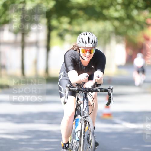 11.08.2024 - GEWOBA Citytriathlon Bremen H.Heesch http://msf.ph/oto/6799492 11.08.2024 11:56:55 Laufen  meine-sportfotos.de