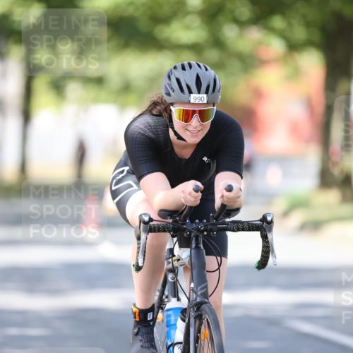 11.08.2024 - GEWOBA Citytriathlon Bremen H.Heesch http://msf.ph/oto/6799502 11.08.2024 11:56:55 Laufen  meine-sportfotos.de