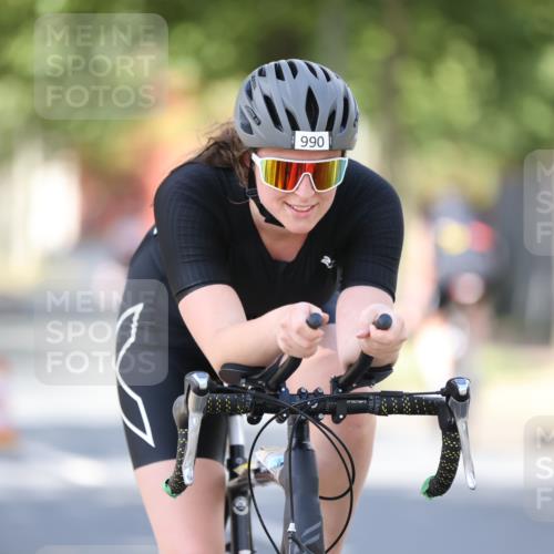 11.08.2024 - GEWOBA Citytriathlon Bremen H.Heesch http://msf.ph/oto/6799514 11.08.2024 11:56:56 Laufen  meine-sportfotos.de
