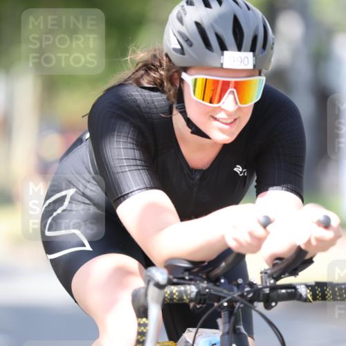 11.08.2024 - GEWOBA Citytriathlon Bremen H.Heesch http://msf.ph/oto/6799523 11.08.2024 11:56:56 Laufen  meine-sportfotos.de