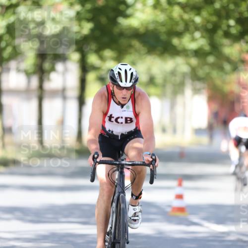 11.08.2024 - GEWOBA Citytriathlon Bremen H.Heesch http://msf.ph/oto/6799534 11.08.2024 11:57:02 Laufen  meine-sportfotos.de