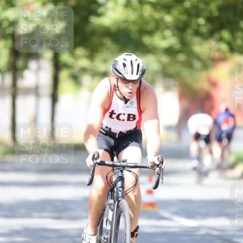 11.08.2024 - GEWOBA Citytriathlon Bremen H.Heesch http://msf.ph/oto/6799543 11.08.2024 11:57:02 Laufen  meine-sportfotos.de