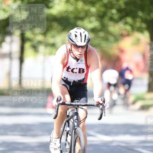 11.08.2024 - GEWOBA Citytriathlon Bremen H.Heesch http://msf.ph/oto/6799548 11.08.2024 11:57:02 Laufen  meine-sportfotos.de