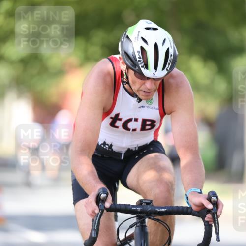 11.08.2024 - GEWOBA Citytriathlon Bremen H.Heesch http://msf.ph/oto/6799566 11.08.2024 11:57:02 Laufen  meine-sportfotos.de