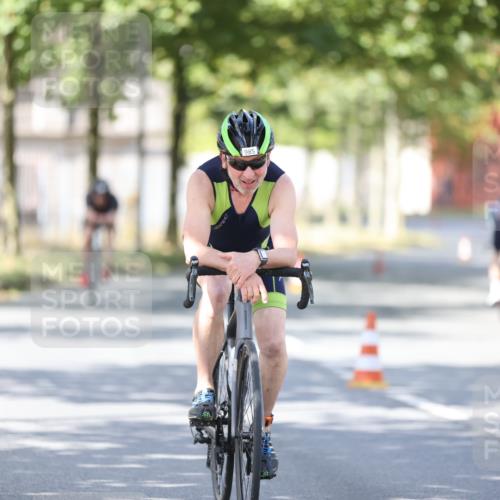 11.08.2024 - GEWOBA Citytriathlon Bremen H.Heesch http://msf.ph/oto/6799572 11.08.2024 11:57:12 Laufen  meine-sportfotos.de