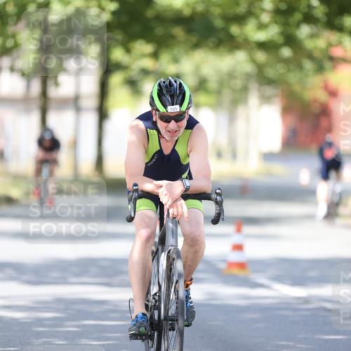 11.08.2024 - GEWOBA Citytriathlon Bremen H.Heesch http://msf.ph/oto/6799576 11.08.2024 11:57:12 Laufen  meine-sportfotos.de