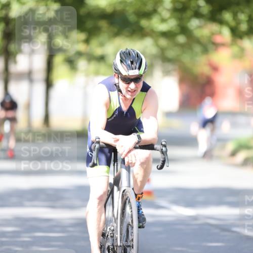 11.08.2024 - GEWOBA Citytriathlon Bremen H.Heesch http://msf.ph/oto/6799581 11.08.2024 11:57:12 Laufen  meine-sportfotos.de