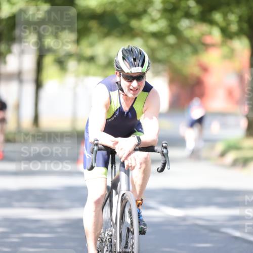 11.08.2024 - GEWOBA Citytriathlon Bremen H.Heesch http://msf.ph/oto/6799583 11.08.2024 11:57:12 Laufen  meine-sportfotos.de