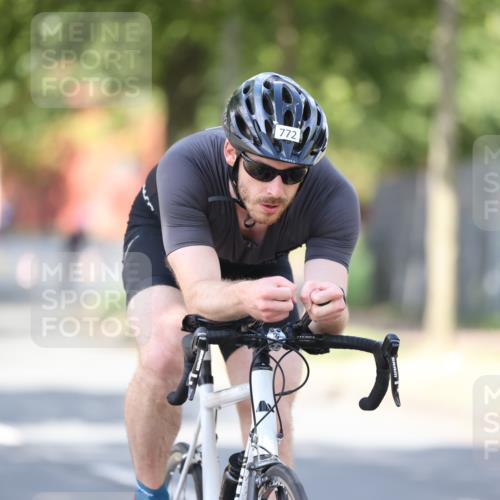 11.08.2024 - GEWOBA Citytriathlon Bremen H.Heesch http://msf.ph/oto/6799633 11.08.2024 11:57:16 Laufen  meine-sportfotos.de