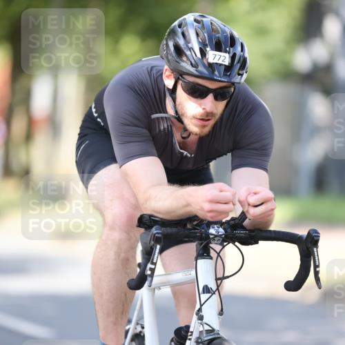 11.08.2024 - GEWOBA Citytriathlon Bremen H.Heesch http://msf.ph/oto/6799639 11.08.2024 11:57:16 Laufen  meine-sportfotos.de