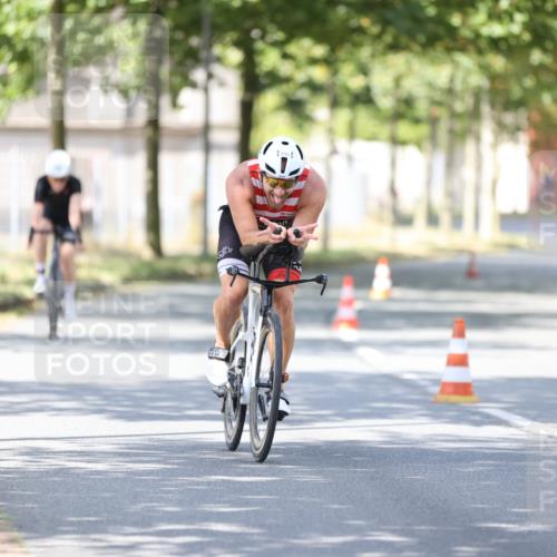 11.08.2024 - GEWOBA Citytriathlon Bremen H.Heesch http://msf.ph/oto/6799651 11.08.2024 11:57:30 Laufen  meine-sportfotos.de