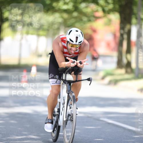 11.08.2024 - GEWOBA Citytriathlon Bremen H.Heesch http://msf.ph/oto/6799672 11.08.2024 11:57:30 Laufen  meine-sportfotos.de