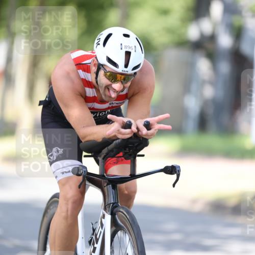 11.08.2024 - GEWOBA Citytriathlon Bremen H.Heesch http://msf.ph/oto/6799690 11.08.2024 11:57:31 Laufen  meine-sportfotos.de