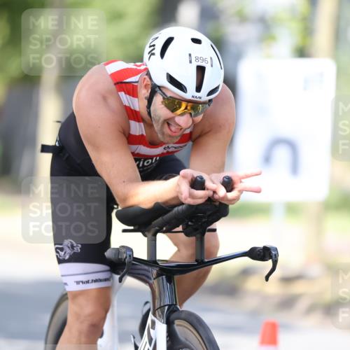 11.08.2024 - GEWOBA Citytriathlon Bremen H.Heesch http://msf.ph/oto/6799694 11.08.2024 11:57:31 Laufen  meine-sportfotos.de