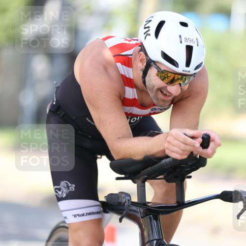 11.08.2024 - GEWOBA Citytriathlon Bremen H.Heesch http://msf.ph/oto/6799698 11.08.2024 11:57:31 Laufen  meine-sportfotos.de