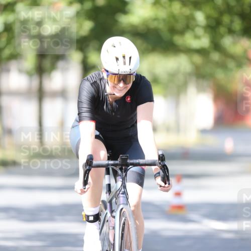 11.08.2024 - GEWOBA Citytriathlon Bremen H.Heesch http://msf.ph/oto/6799710 11.08.2024 11:57:33 Laufen  meine-sportfotos.de