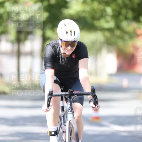 11.08.2024 - GEWOBA Citytriathlon Bremen H.Heesch http://msf.ph/oto/6799713 11.08.2024 11:57:33 Laufen  meine-sportfotos.de