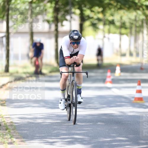 11.08.2024 - GEWOBA Citytriathlon Bremen H.Heesch http://msf.ph/oto/6799752 11.08.2024 11:57:46 Laufen  meine-sportfotos.de