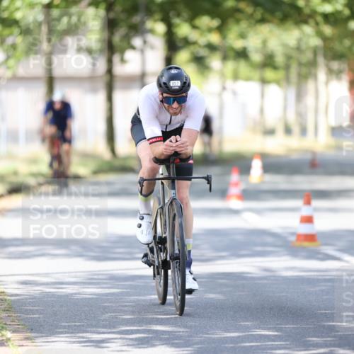 11.08.2024 - GEWOBA Citytriathlon Bremen H.Heesch http://msf.ph/oto/6799758 11.08.2024 11:57:46 Laufen  meine-sportfotos.de