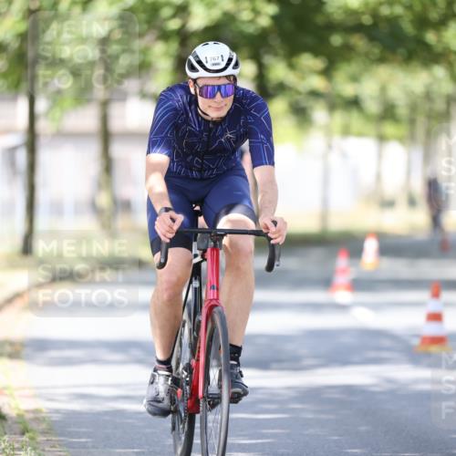 11.08.2024 - GEWOBA Citytriathlon Bremen H.Heesch http://msf.ph/oto/6799800 11.08.2024 11:57:49 Laufen  meine-sportfotos.de