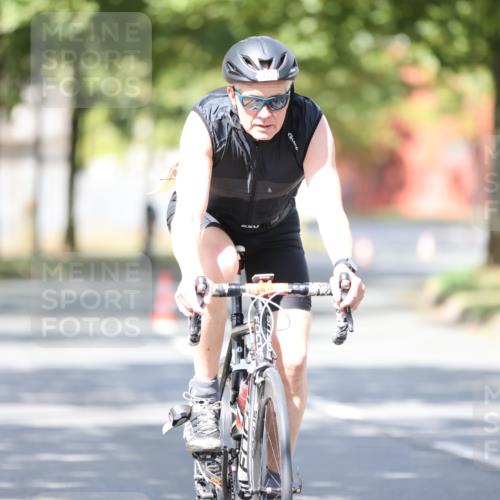 11.08.2024 - GEWOBA Citytriathlon Bremen H.Heesch http://msf.ph/oto/6799823 11.08.2024 11:57:51 Laufen  meine-sportfotos.de