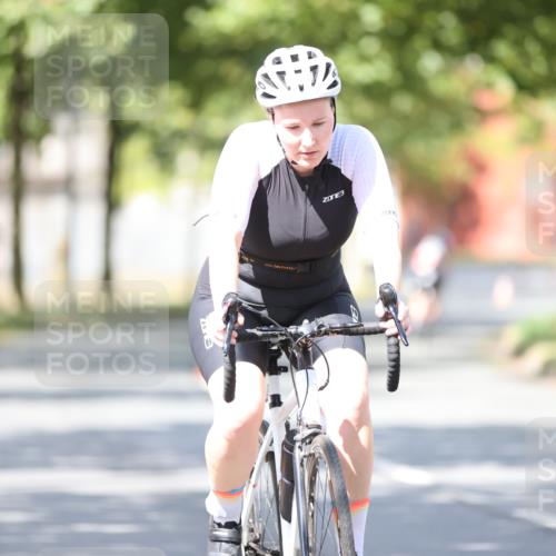 11.08.2024 - GEWOBA Citytriathlon Bremen H.Heesch http://msf.ph/oto/6799847 11.08.2024 11:57:55 Laufen  meine-sportfotos.de