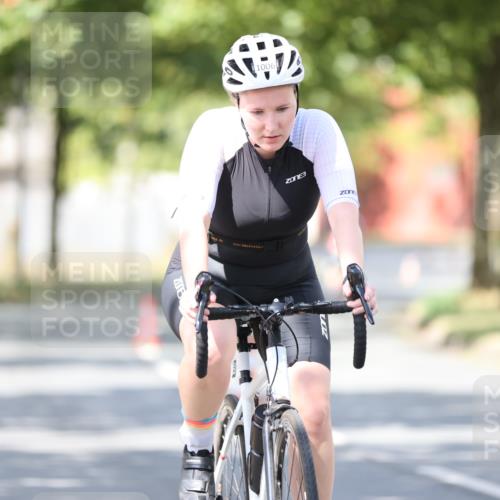 11.08.2024 - GEWOBA Citytriathlon Bremen H.Heesch http://msf.ph/oto/6799851 11.08.2024 11:57:55 Laufen  meine-sportfotos.de