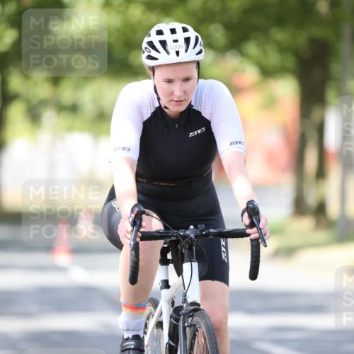 11.08.2024 - GEWOBA Citytriathlon Bremen H.Heesch http://msf.ph/oto/6799855 11.08.2024 11:57:55 Laufen  meine-sportfotos.de