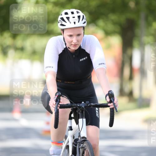 11.08.2024 - GEWOBA Citytriathlon Bremen H.Heesch http://msf.ph/oto/6799856 11.08.2024 11:57:55 Laufen  meine-sportfotos.de