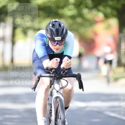 11.08.2024 - GEWOBA Citytriathlon Bremen H.Heesch http://msf.ph/oto/6799894 11.08.2024 11:57:58 Laufen  meine-sportfotos.de