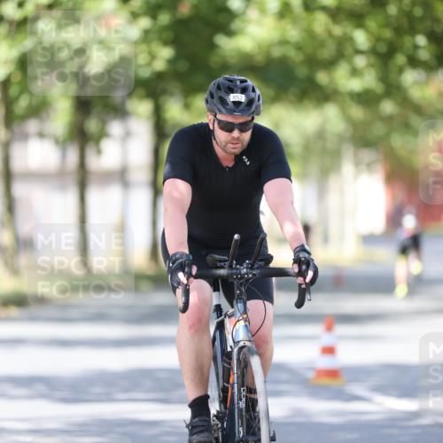 11.08.2024 - GEWOBA Citytriathlon Bremen H.Heesch http://msf.ph/oto/6799916 11.08.2024 11:58:00 Laufen  meine-sportfotos.de